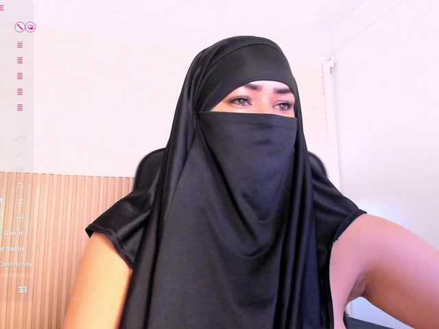 Layla-arabelle's BongaCams show and profile