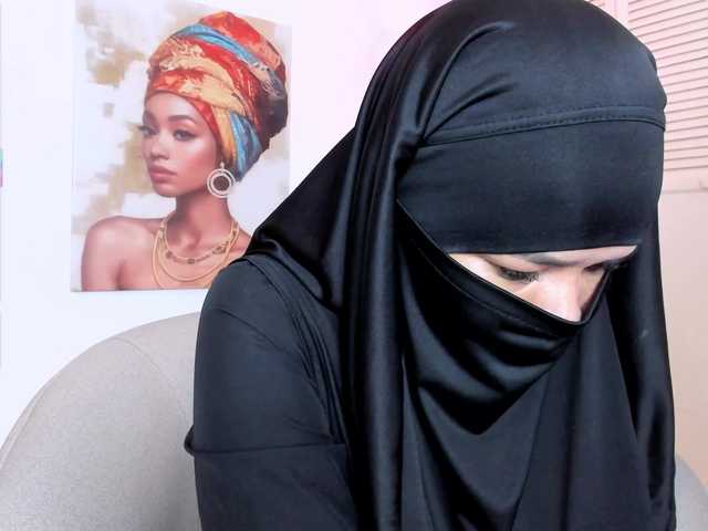 Layla-arabelle's BongaCams show and profile