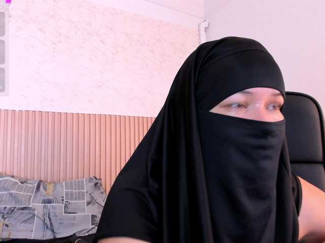 Layla-arabelle's BongaCams show and profile