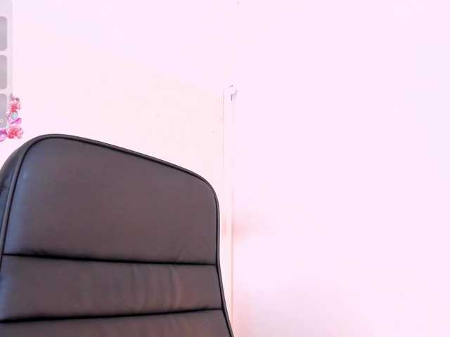 Layla-arabelle's BongaCams show and profile