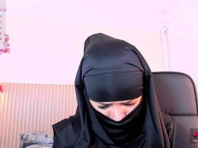 Layla-arabelle's BongaCams show and profile