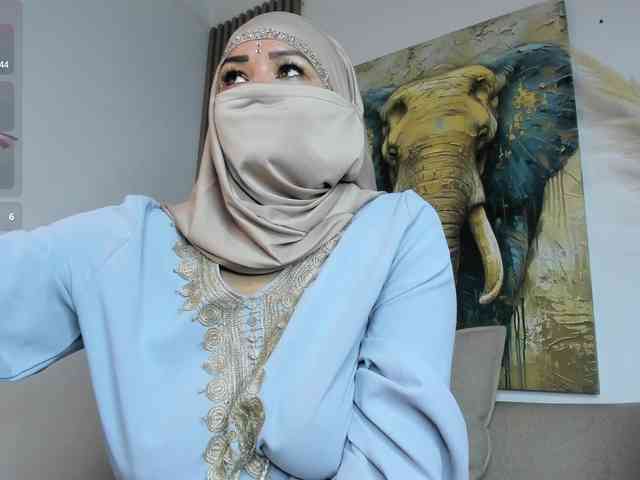 nude webcam chatroom Layla-arabelle