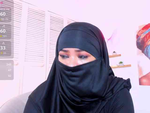 Layla-arabelle Live Webcam on BongaCams