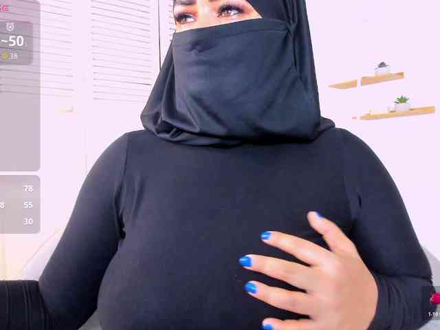 Layla-arabelle Live Webcam on BongaCams