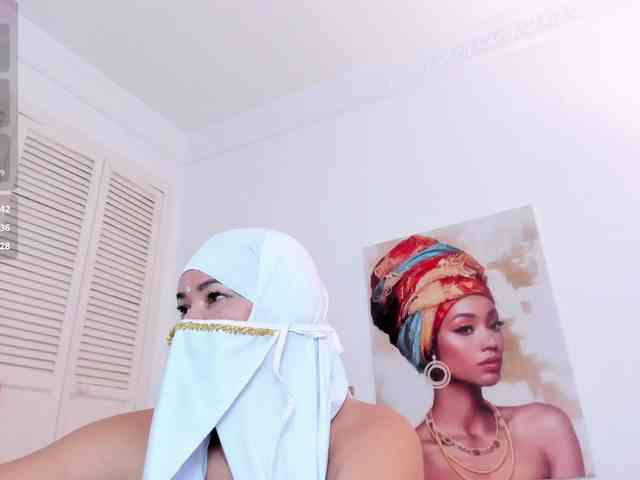 Layla-arabelle Live Webcam on BongaCams
