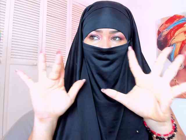 Layla-arabelle webcam