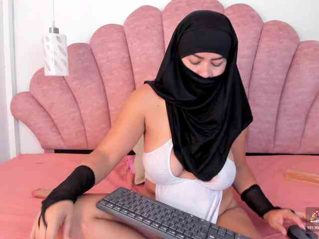 Layla-arabelle webcam