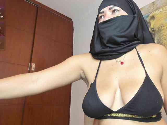 Layla-arabelle webcam