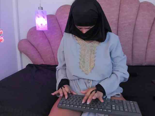 Layla-arabelle webcam