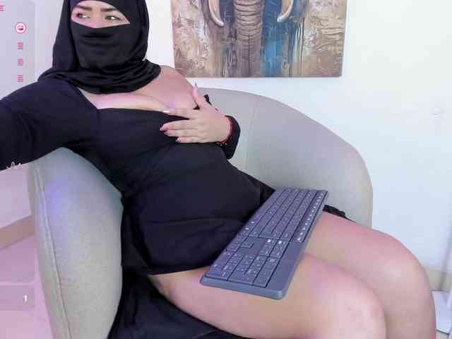 Layla-arabelle webcam