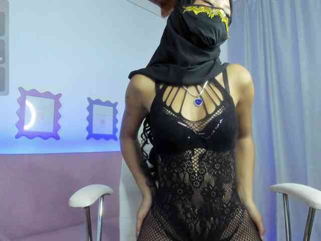 random adult cam chat Roxie-sinner