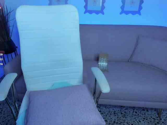 crystal-peed webcam