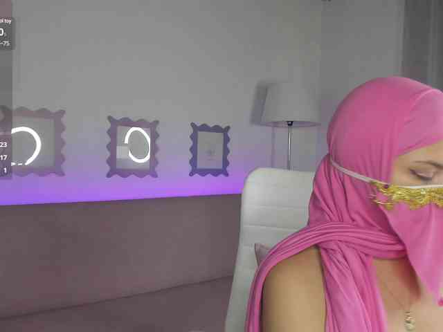 crystal-peed webcam