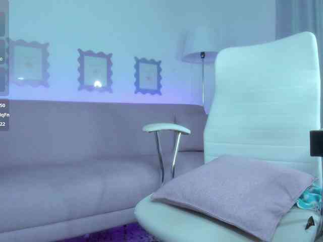 crystal-peed webcam