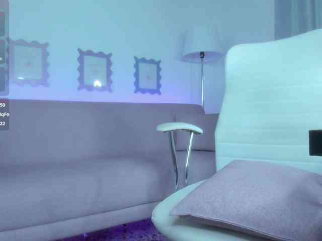 crystal-peed webcam
