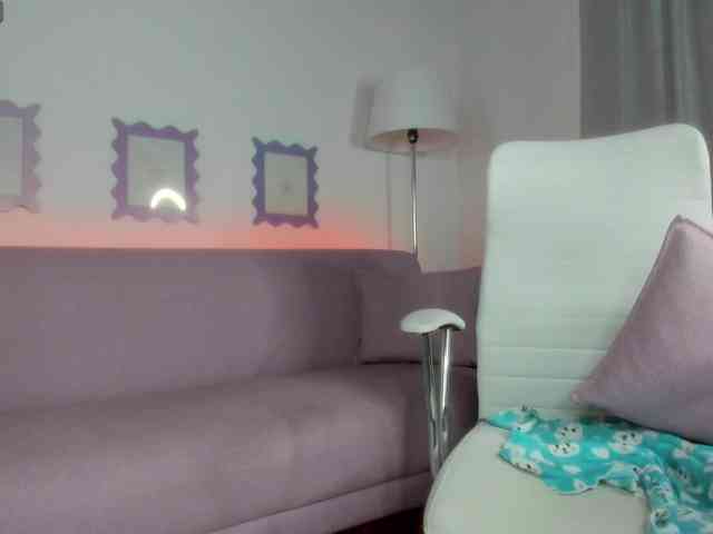 crystal-peed webcam
