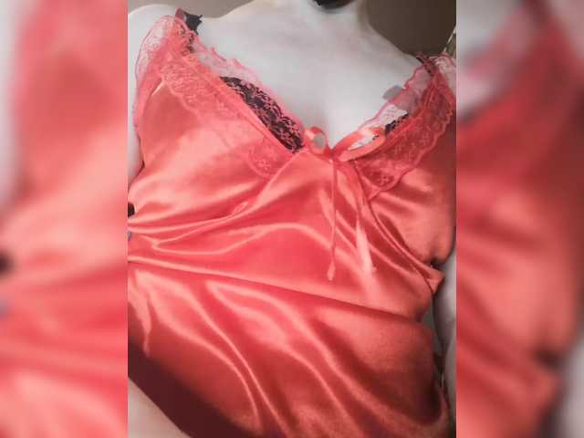 Vivadivawow Live Cam on BongaCams