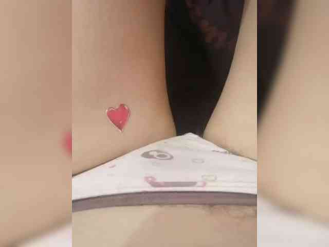 Vivadivawow Live Webcam on BongaCams