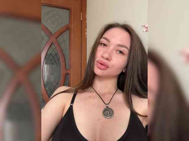 Модель: SexsiHanni