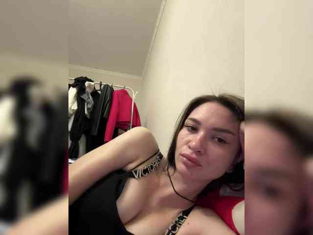 SexsiHanni webcam