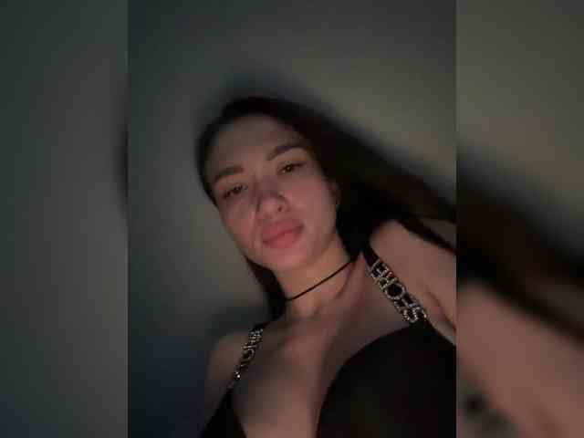 SexsiHanni webcam