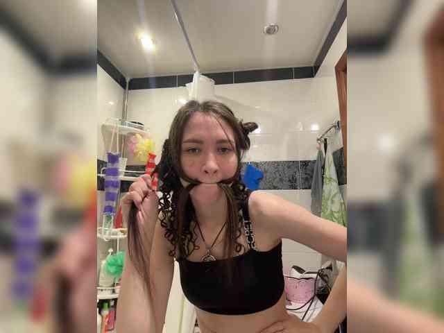 SexsiHanni webcam