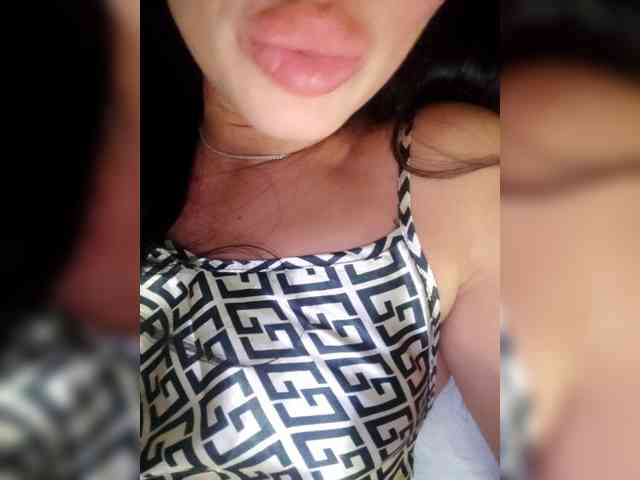 Zlata007 webcam