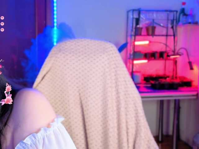 Lirras's BongaCams show and profile