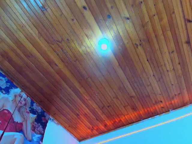 KattyLatina's BongaCams show and profile