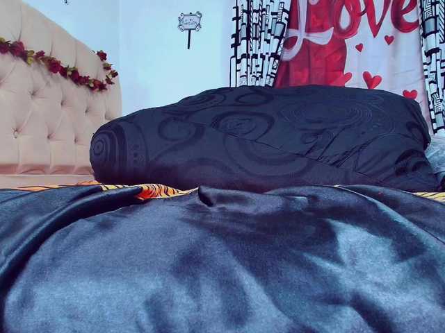 KattyLatina's BongaCams show and profile