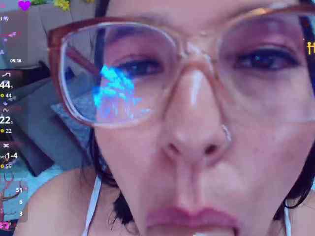 KattyLatina webcam