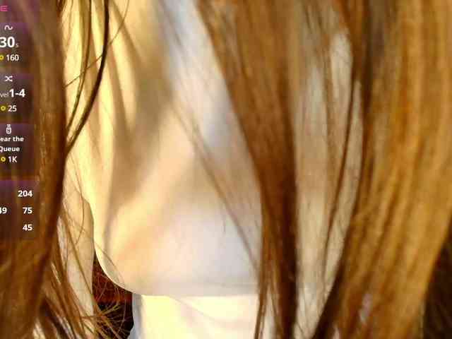 Lucie537 webcam