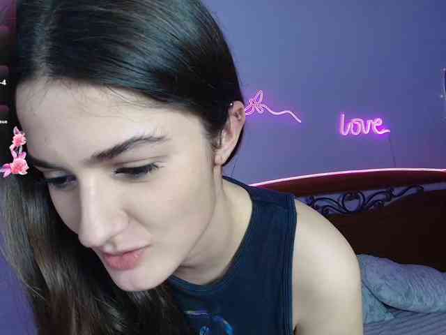 Lucie537 webcam