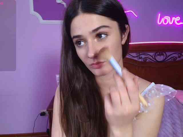 Lucie537 webcam