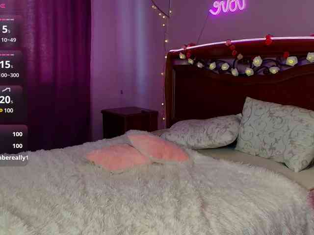 Lucie537 webcam