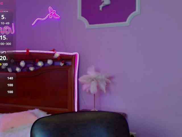 Lucie537 webcam