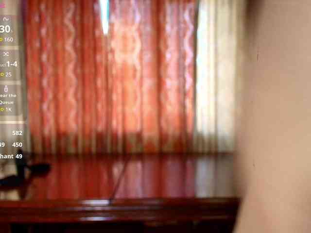 Lucie537 webcam