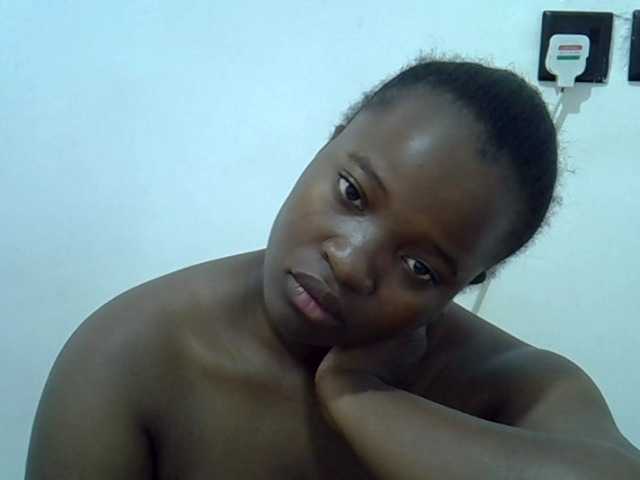 Barbie-Vee's BongaCams show and profile