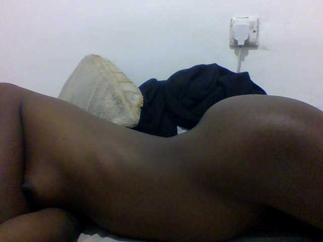 Hot-Jazmin's BongaCams show and profile