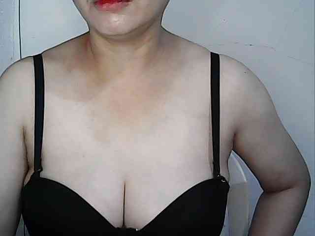 hotbabyasian webcam