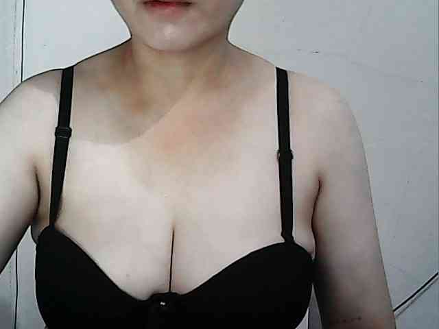 hotbabyasian webcam