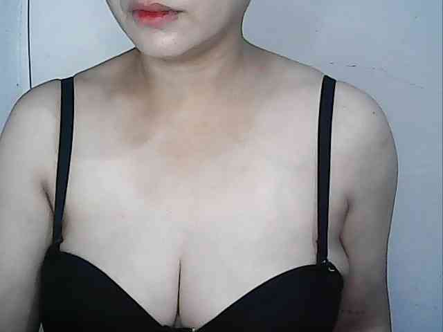 hotbabyasian webcam