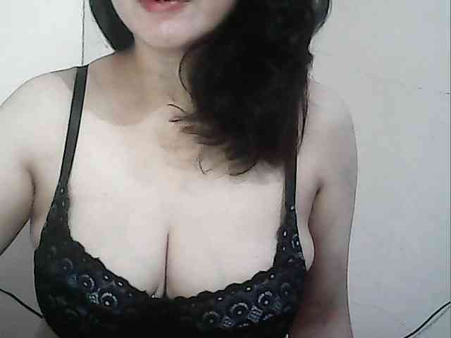 hotbabyasian webcam