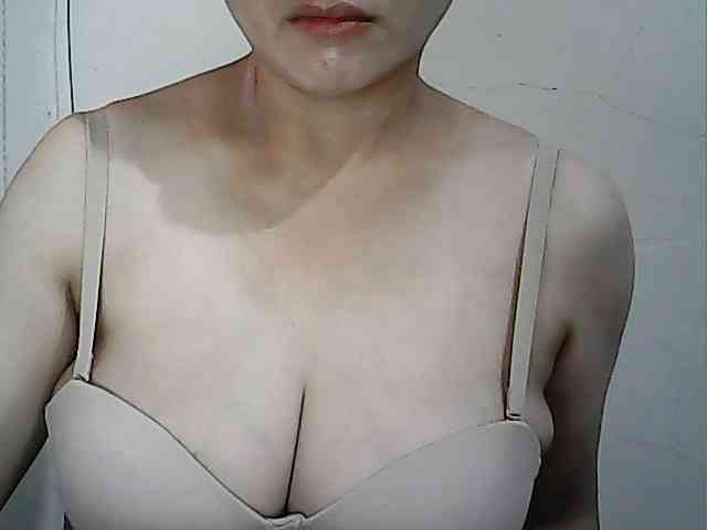 hotbabyasian webcam