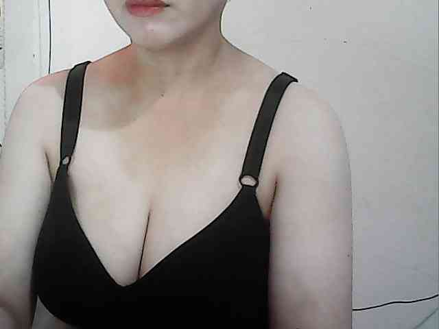 hotbabyasian webcam