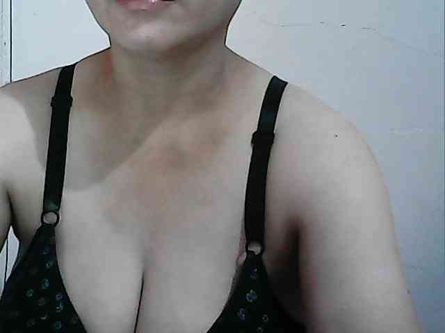 hotbabyasian webcam
