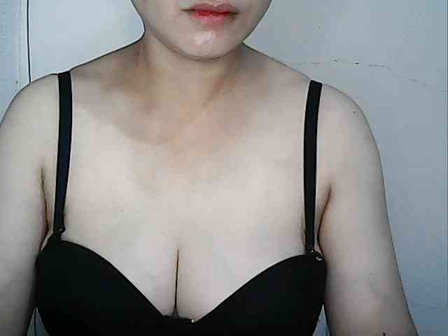 hotbabyasian webcam