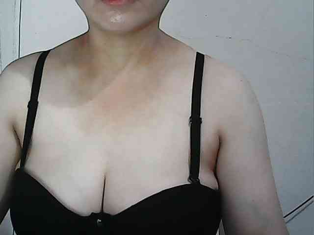 hotbabyasian webcam