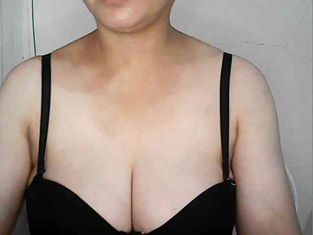 hotbabyasian webcam