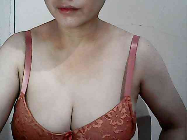 hotbabyasian webcam